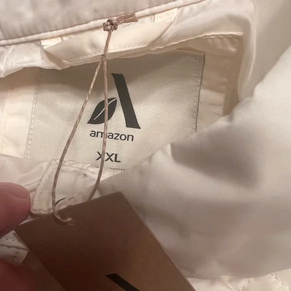 NWT Amazon Essentials Women's 2XL Relaxed Recycled Polyester Quilted Shirt/Jack - Picture 5 of 7